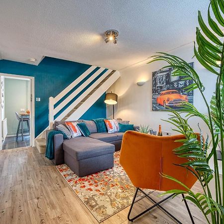 Capri 13 Sa - Contemporary 2 Bedroom House In Loughborough With Free Parking, Close To Loughborough University & M1 Motorway Экстерьер фото