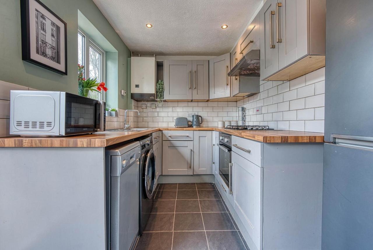 Capri 13 Sa - Contemporary 2 Bedroom House In Loughborough With Free Parking, Close To Loughborough University & M1 Motorway Экстерьер фото