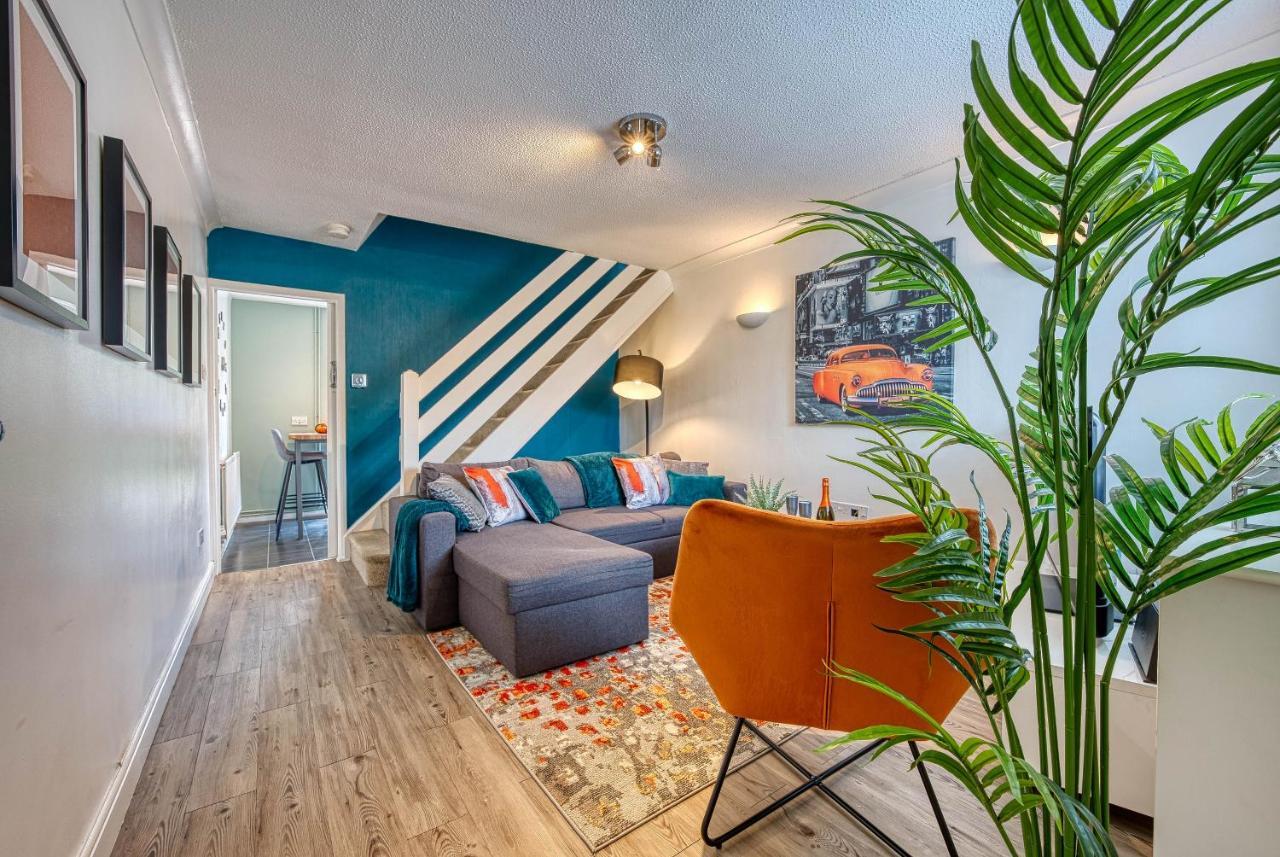 Capri 13 Sa - Contemporary 2 Bedroom House In Loughborough With Free Parking, Close To Loughborough University & M1 Motorway Экстерьер фото