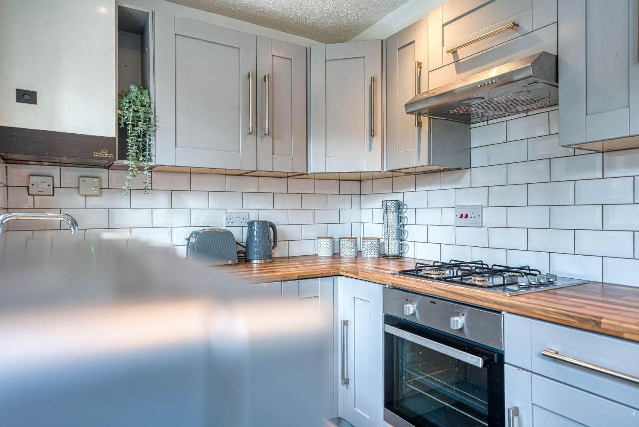 Capri 13 Sa - Contemporary 2 Bedroom House In Loughborough With Free Parking, Close To Loughborough University & M1 Motorway Экстерьер фото