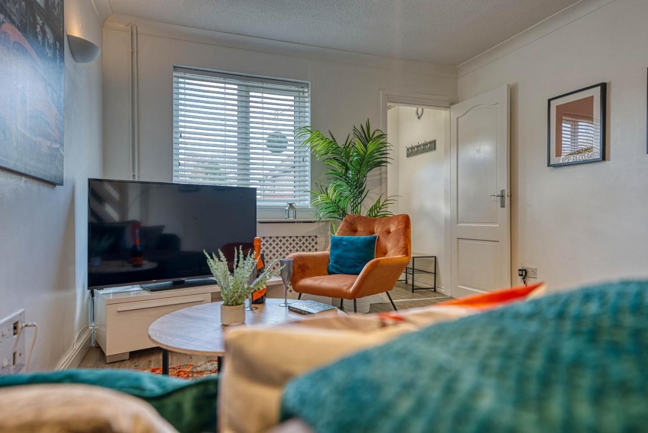 Capri 13 Sa - Contemporary 2 Bedroom House In Loughborough With Free Parking, Close To Loughborough University & M1 Motorway Экстерьер фото
