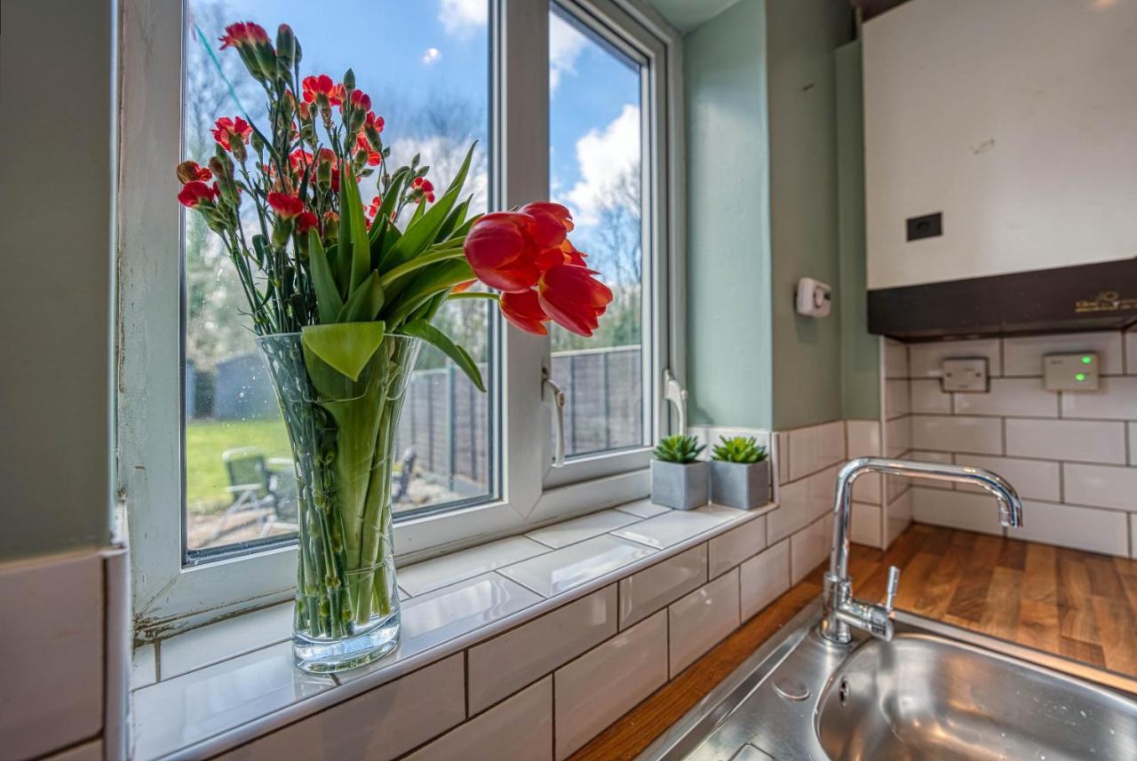 Capri 13 Sa - Contemporary 2 Bedroom House In Loughborough With Free Parking, Close To Loughborough University & M1 Motorway Экстерьер фото